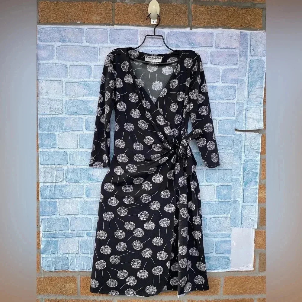 CHIARA BONI LA PETITE ROBE Abstract
Dandelion Flowers Pattern wrap dress 42/6 - Picture 4 of 14